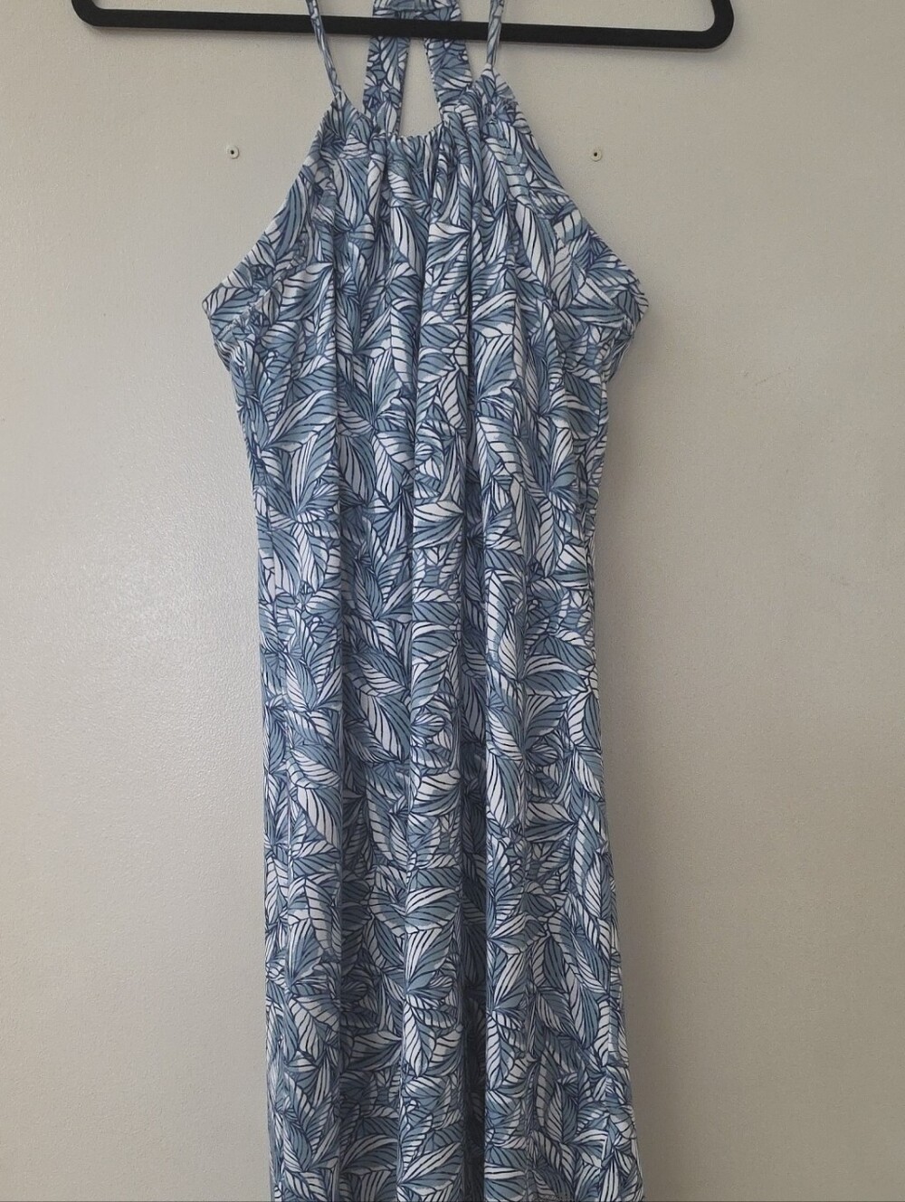 Eddie Bauer Blue and White Leaf-Print Halter Maxi Dress Small